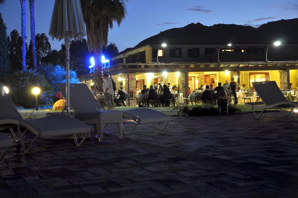 Le Anfore Hotel ヴィッラシミーウス エクステリア 写真